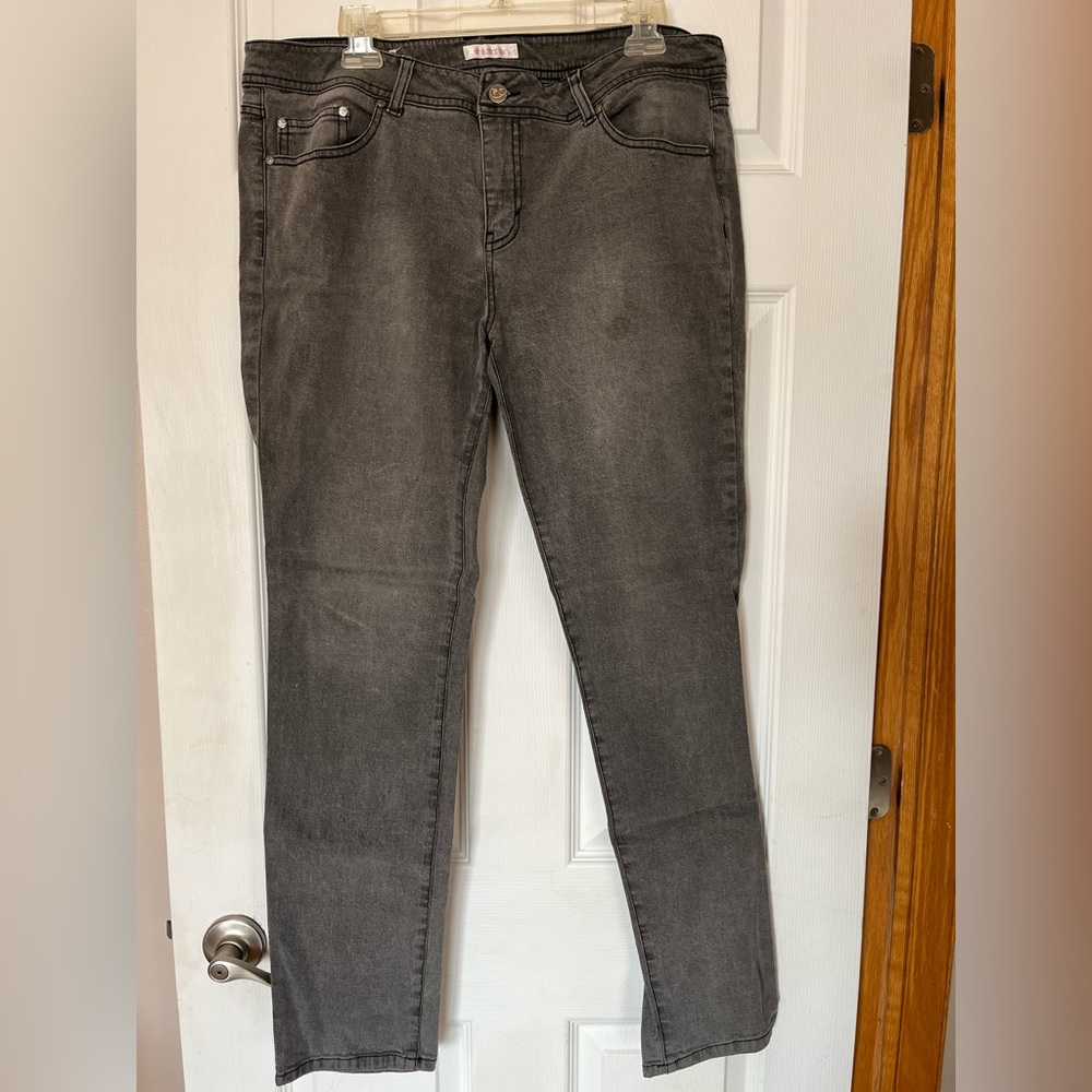 Size 17 Xhilaration brand grey wash denim jeans 99% cotton 1% SPANDEX